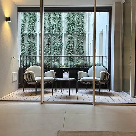 Διαμέρισμα Ando's Boutique Garden *